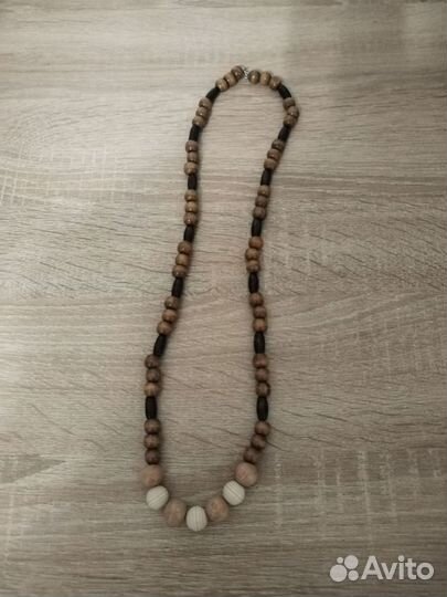 Бусы из дерева ручной работы