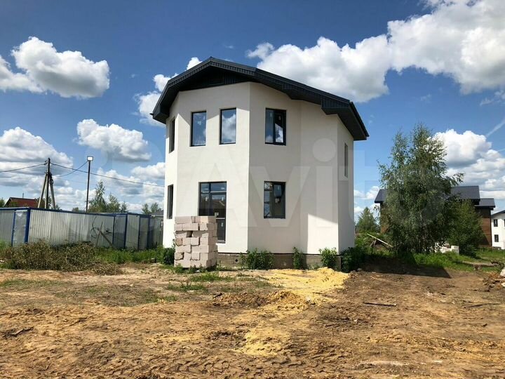 Дом 90 м² на участке 4 сот.