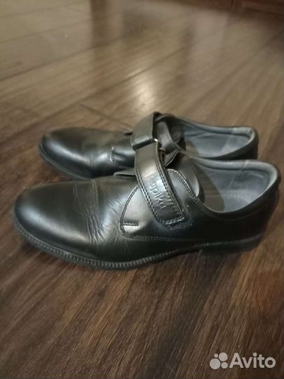 Туфли школьные для мальчика Kapika. 37 размер