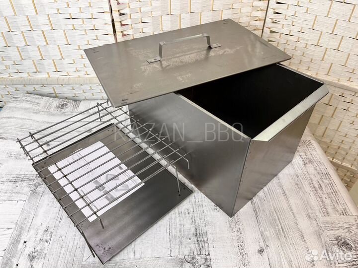 Коптильня с поддоном