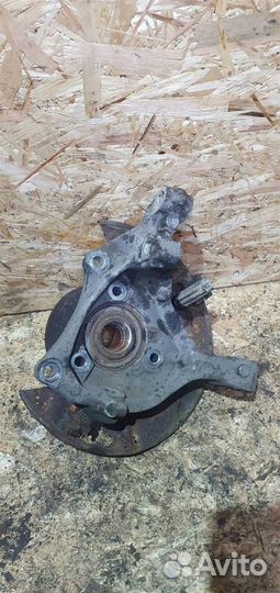 Кулак поворотный передний правый Opel Antara 2007