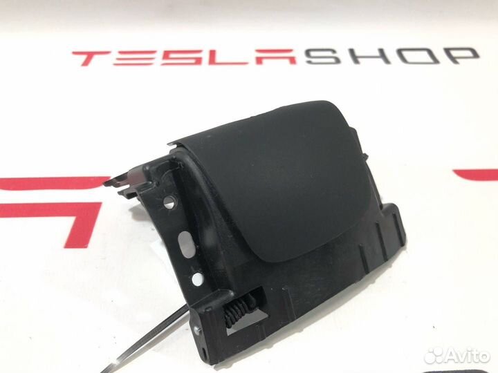 Заглушка амортизатора задней двери Tesla Model X
