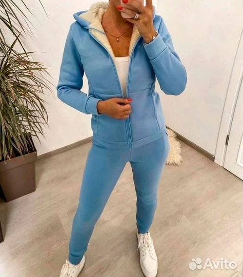 Костюм спортивный женский