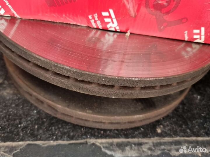 Тормозные колонки и диск б/у