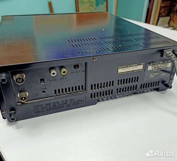 Видеомагнитофон akai