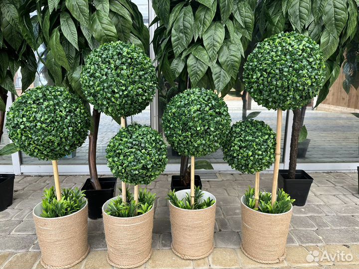 Искусственные цветы и деревья