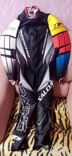 Горнолыжный спусковой комбинезон Dr. Bobo