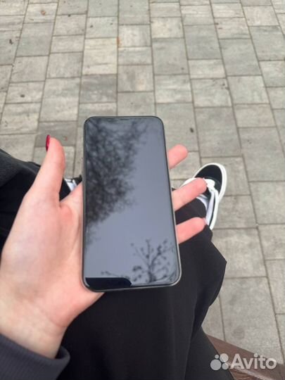 iPhone X, 64 ГБ