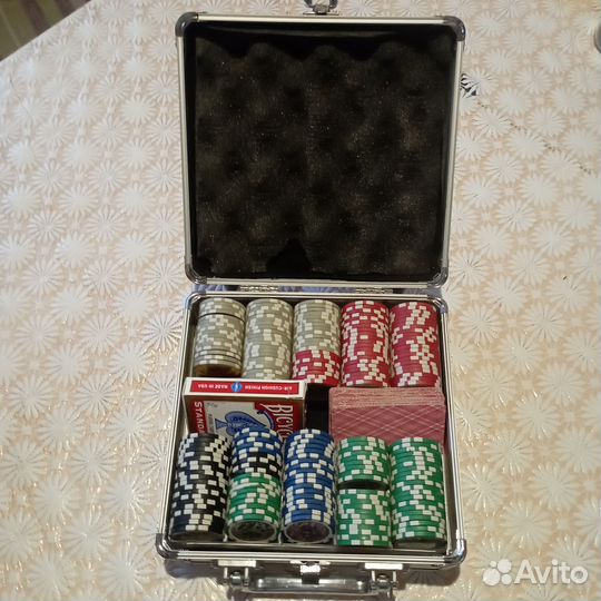 Покерный набор 200 фишек