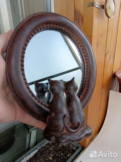 Фигурка сувенир котики и зеркало