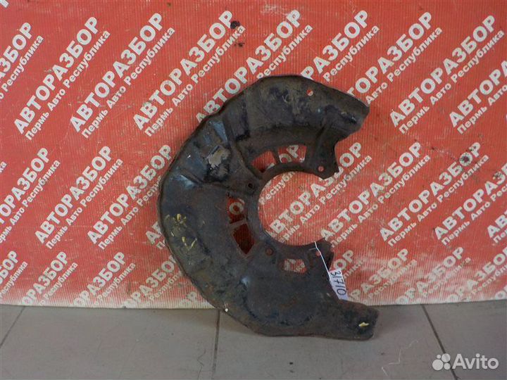 Пыльник тормозного диска передний левый Lexus Rx