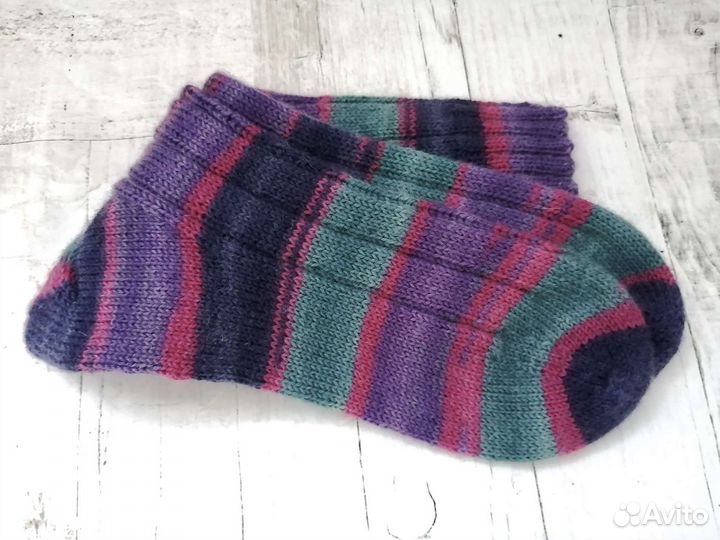 Вязаные женские носочки