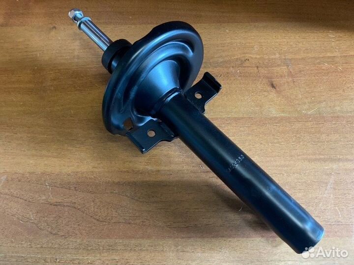 Амортизатор подвески передний Renault Megane 2002