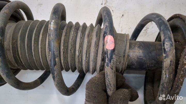 Амортизатор подвески левый передний Suzuki Grand Vitara