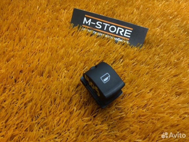 Кнопка стеклоподъемника задняя правая Audi A6