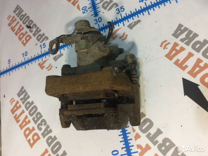 Ситроен С4 Суппорт задний Лев