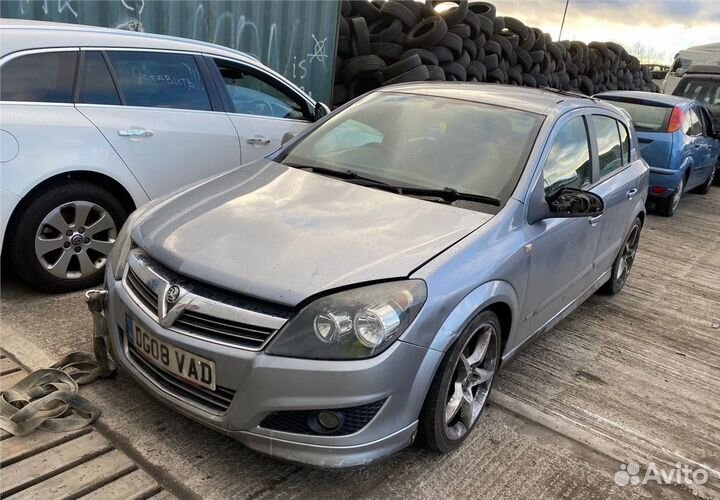 Кузов на запчасти Opel Astra H