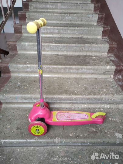 Самокат детский трехколесный