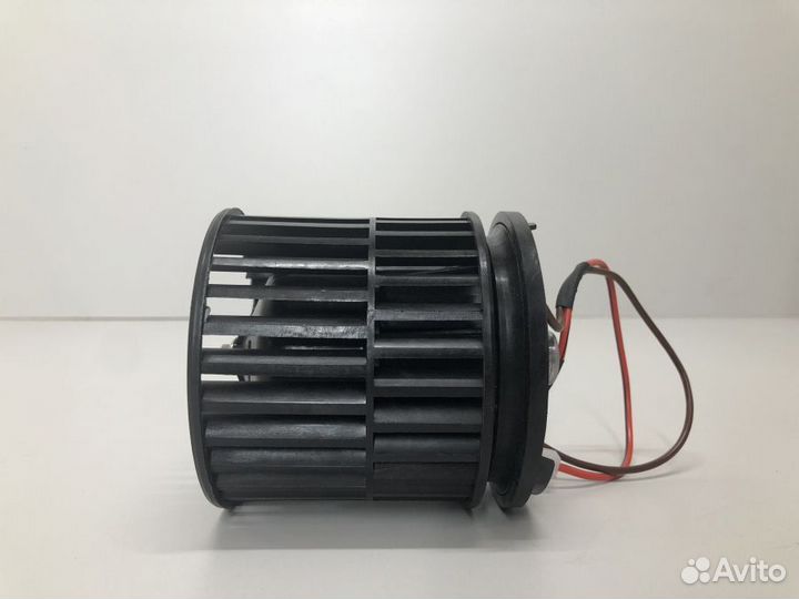 Мотор отопителя LADA 2110 1997-2009