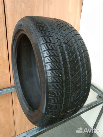 Pirelli Scorpion Winter 275/40 R20