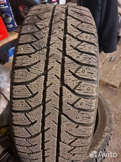 Bridgestone Ice Cruiser 7000 205/55 R16