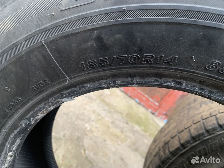 Bridgestone Blizzak Revo1 185/70 R14