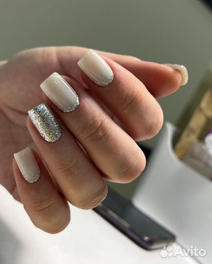 Маникюр педикюр