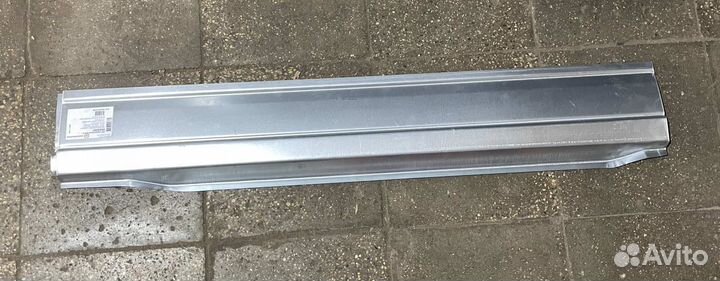 Накладка кузова левая VW Transporter T4 (Polcar)