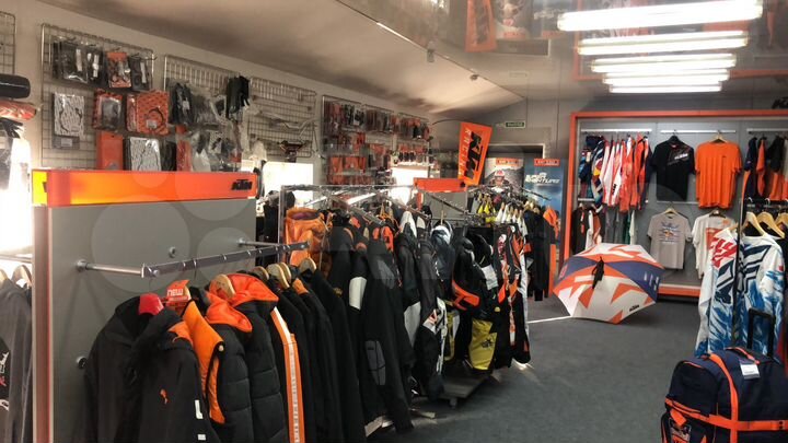 Торговая площадь, 370 м²