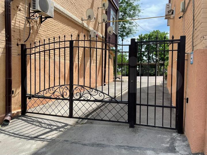 Комната 22 м² в 2-к., 1/3 эт.