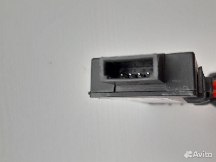 Датчик объема ультразвуковой Volkswagen Skoda Audi