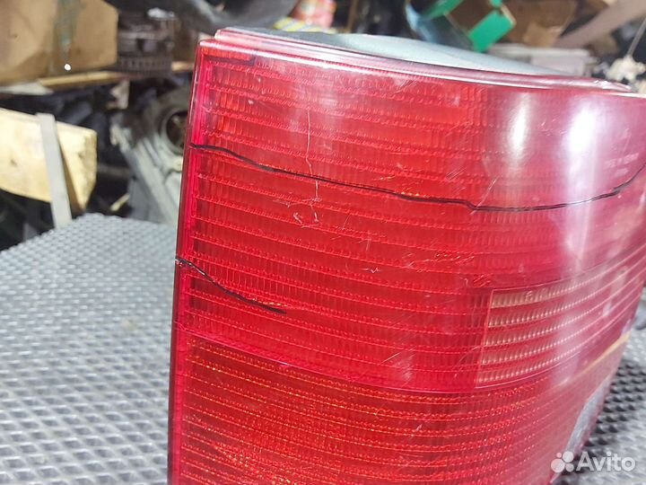 Задний левый фонарь для пассат б5