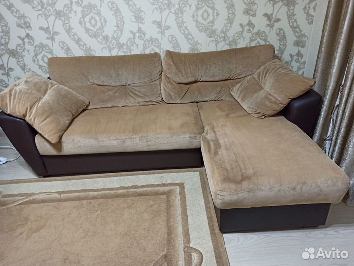 Угловой диван