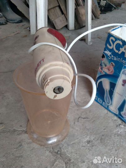 Продам на запчасти блендер scarlett