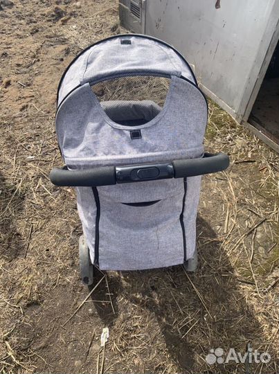 Коляска прогулочная
