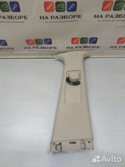 Накладка на стойку внутренняя правая Land Rover