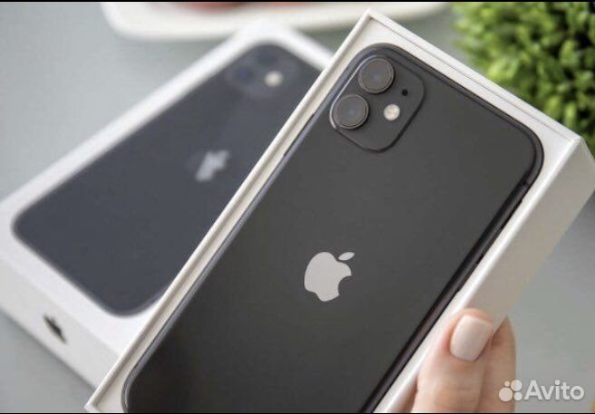 Телефон iPhone 11