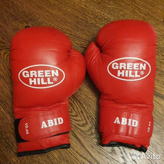 Боксерские перчатки 10 oz green hill
