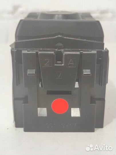 Кнопки управления боковыми зеркалами Toyota Rav4