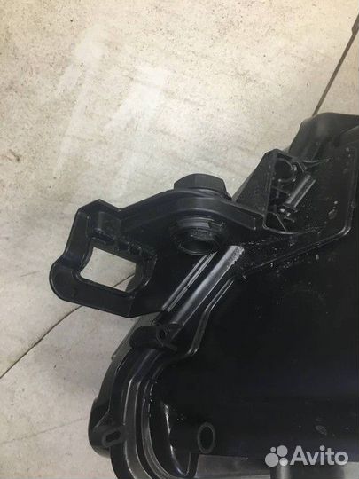 Фара правая передняя Skoda Karoq