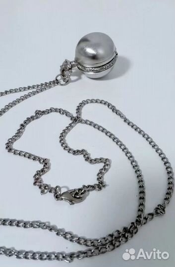 Часы кулон на цепочке