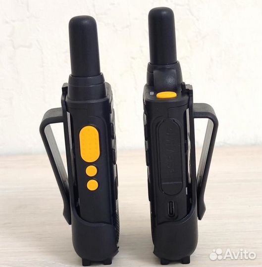 Рация с наушником, радиостанция с гарнитурой