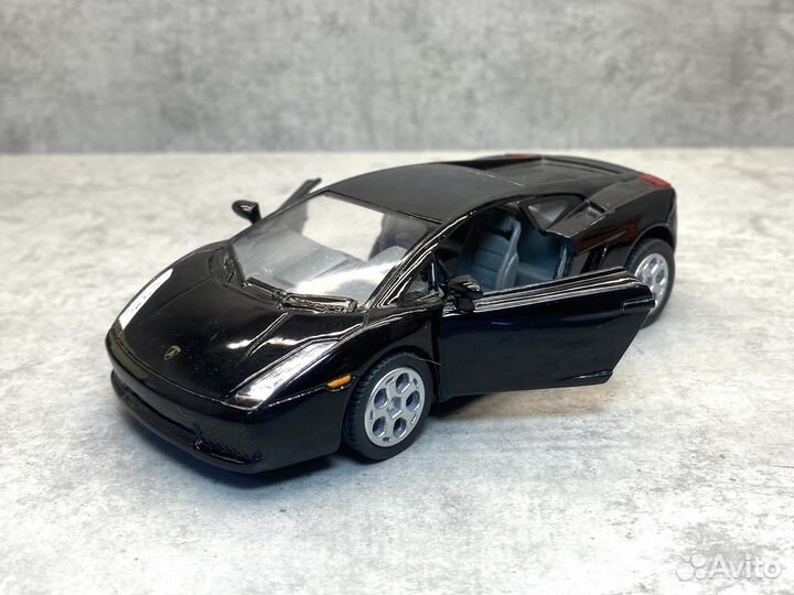 Модель lamborghini Gallardo 1:32 Kinsmart