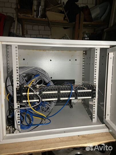 Шкаф телекоммуникационный