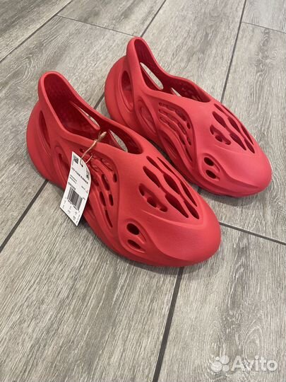 Adidas Yeezy Foam Runner Vermillion оригинал