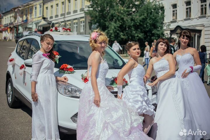 Свадебные автомобили, обслуживание свадеб, кортеж