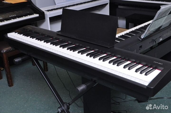 Цифровое пианино Roland FP30X + стойка