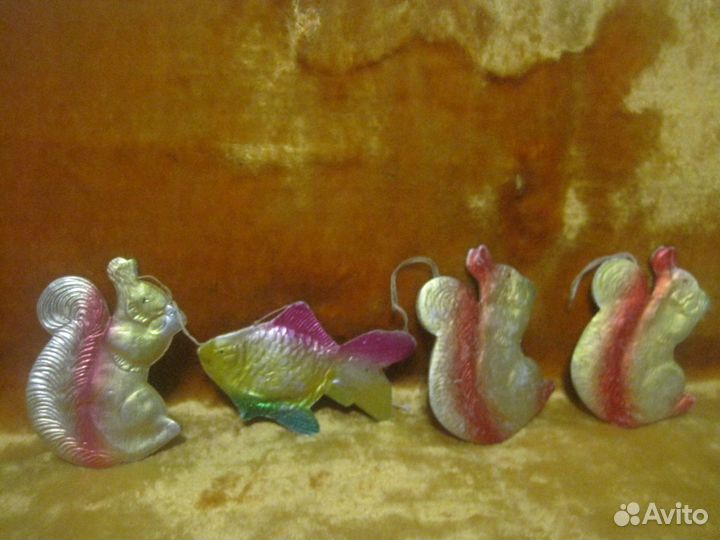 Раритетные картонные новогодние игрушки