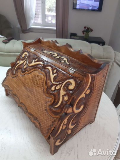 Хлебница деревянная