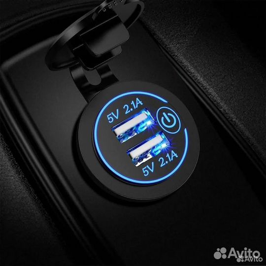 Автомобильная зарядка телефона штатное место